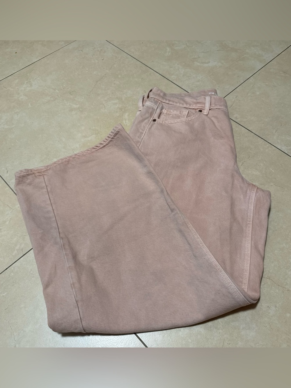 Women’s size 6 Old Navy Pink high-waisted baggy wide leg jeans